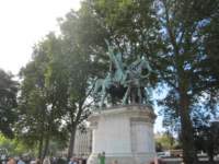 statueofcharlamagneatnotredame_small.jpg