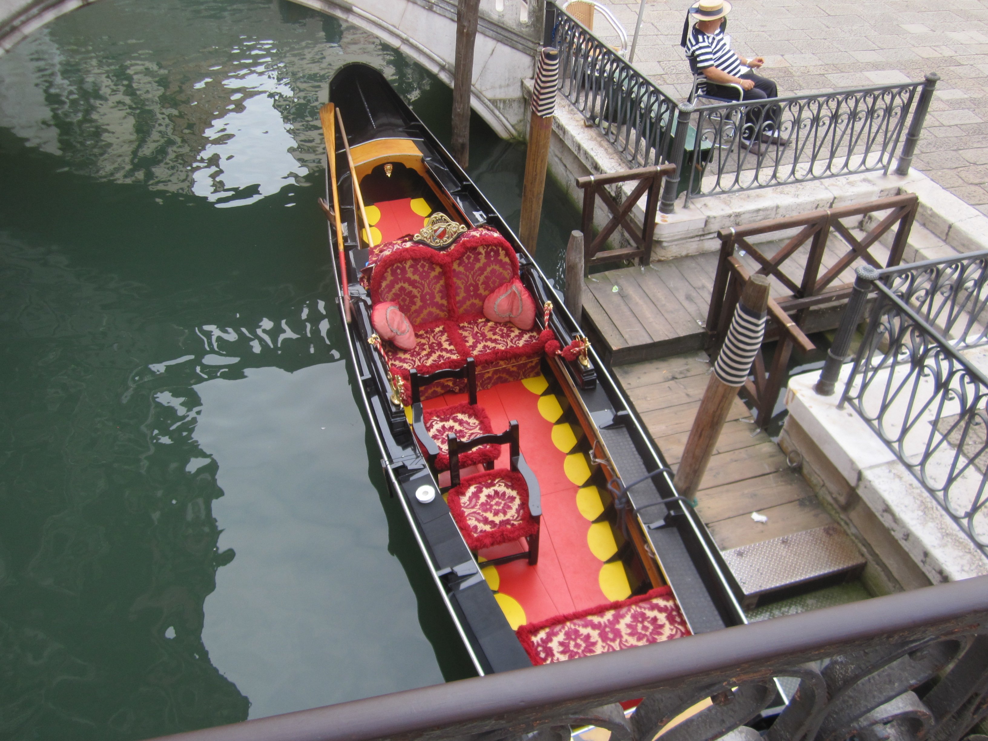 gondola.jpg